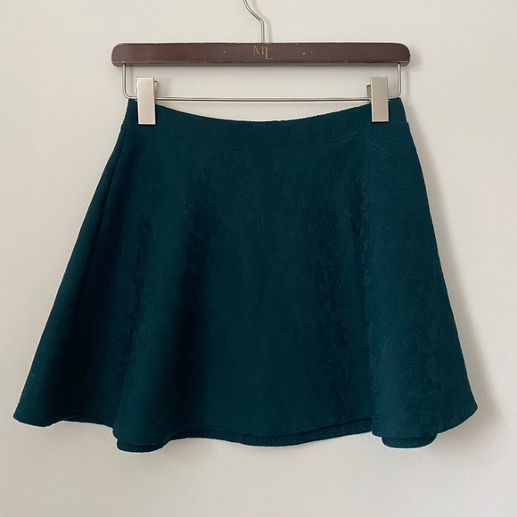 3/$25 Forever 21 Green Floral Mini A-line Skirt - Picture 1 of 4